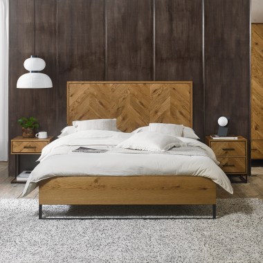 Varo Rustic Oak Bedroom