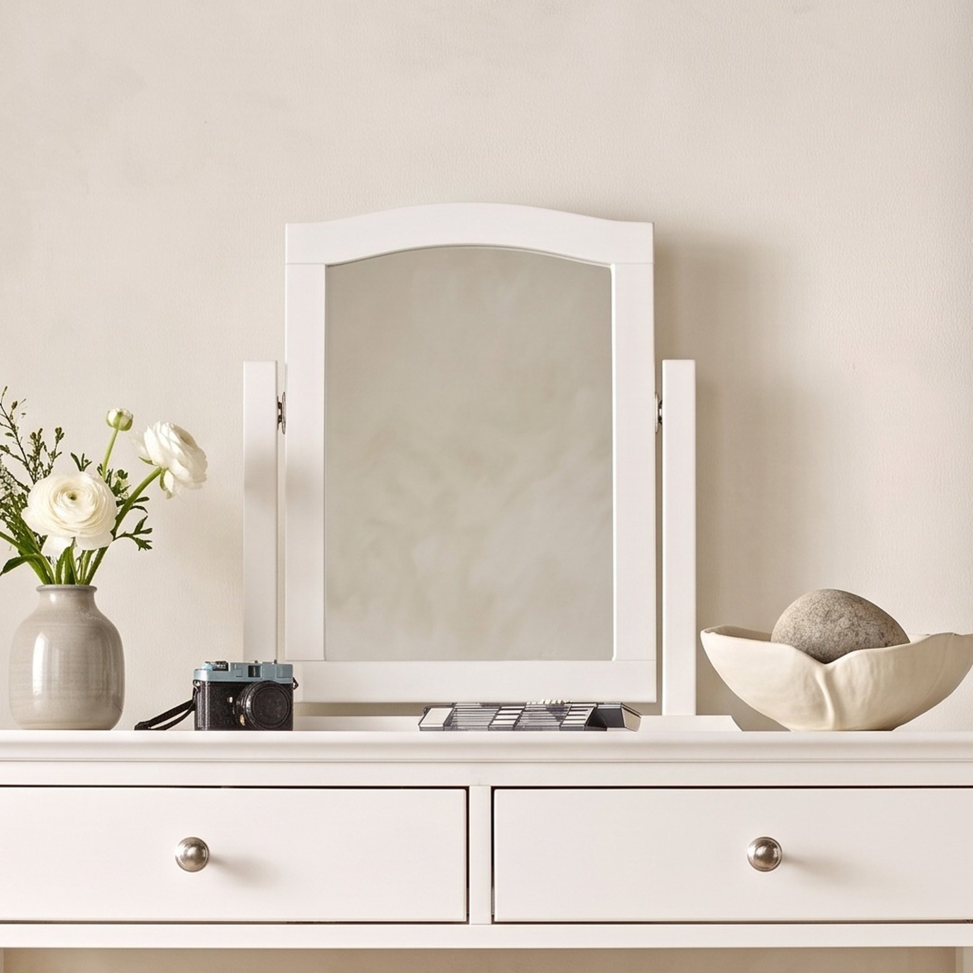 Ashby New 1 mirror website crop 2048