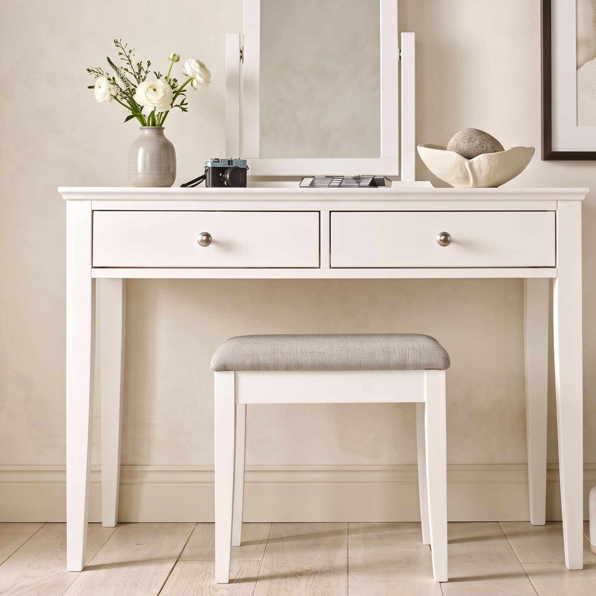 Ashby New 1 dressing table zoom 2048