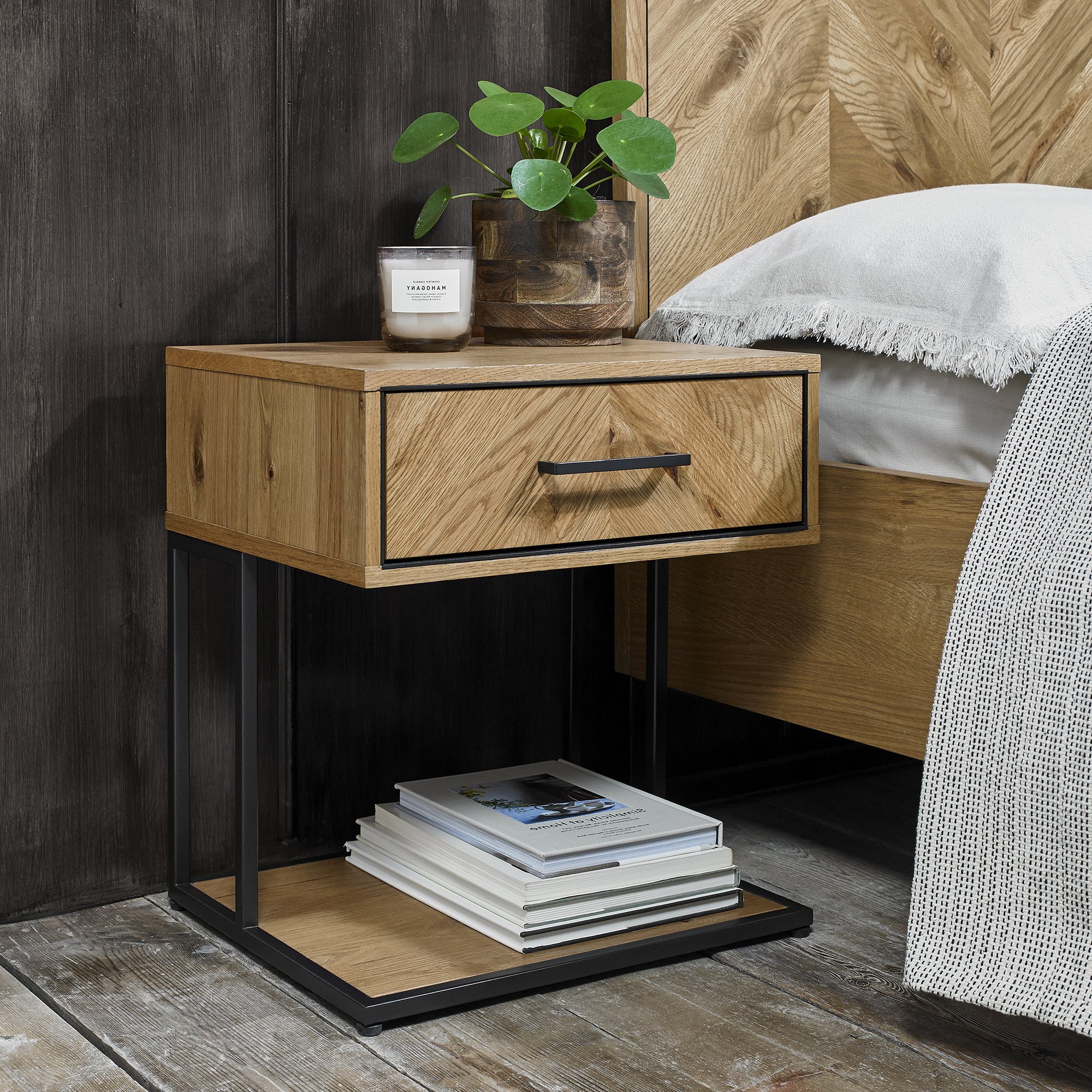 Varo Rustic Oak 1 Drawer Nightstand