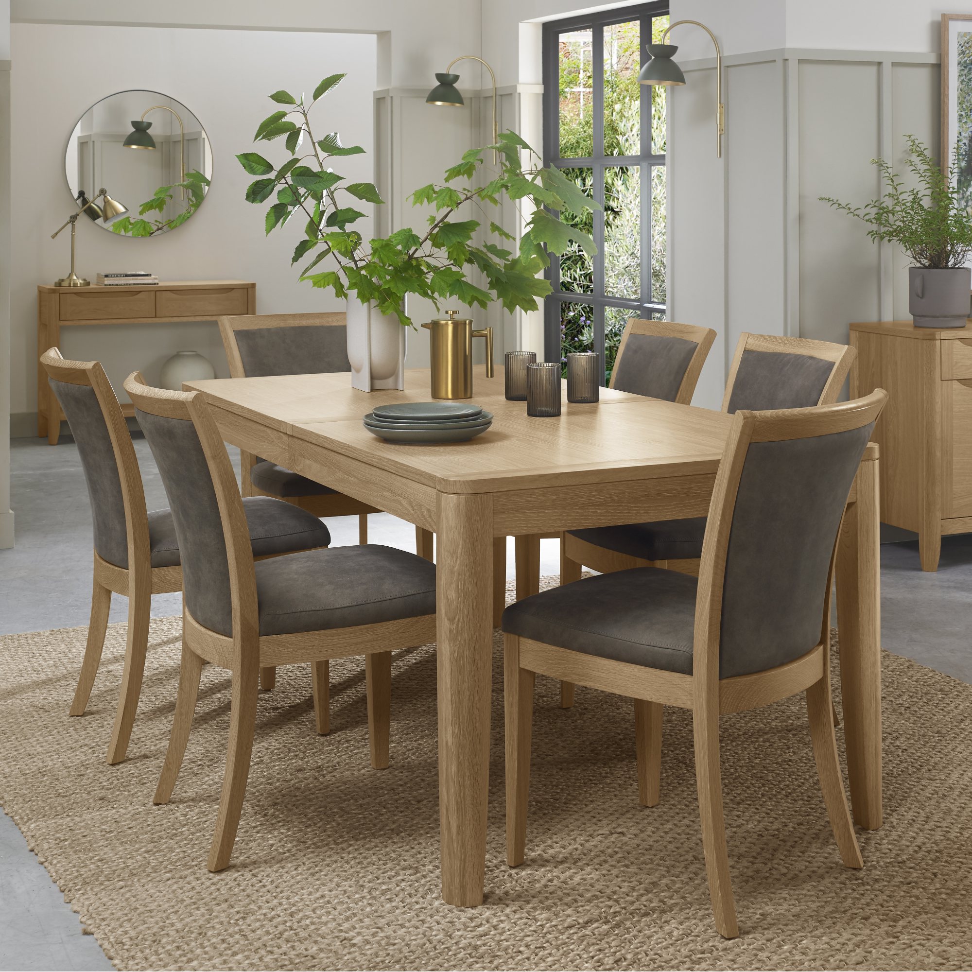 Rushbury Oak 6-8 Extension Dining Table