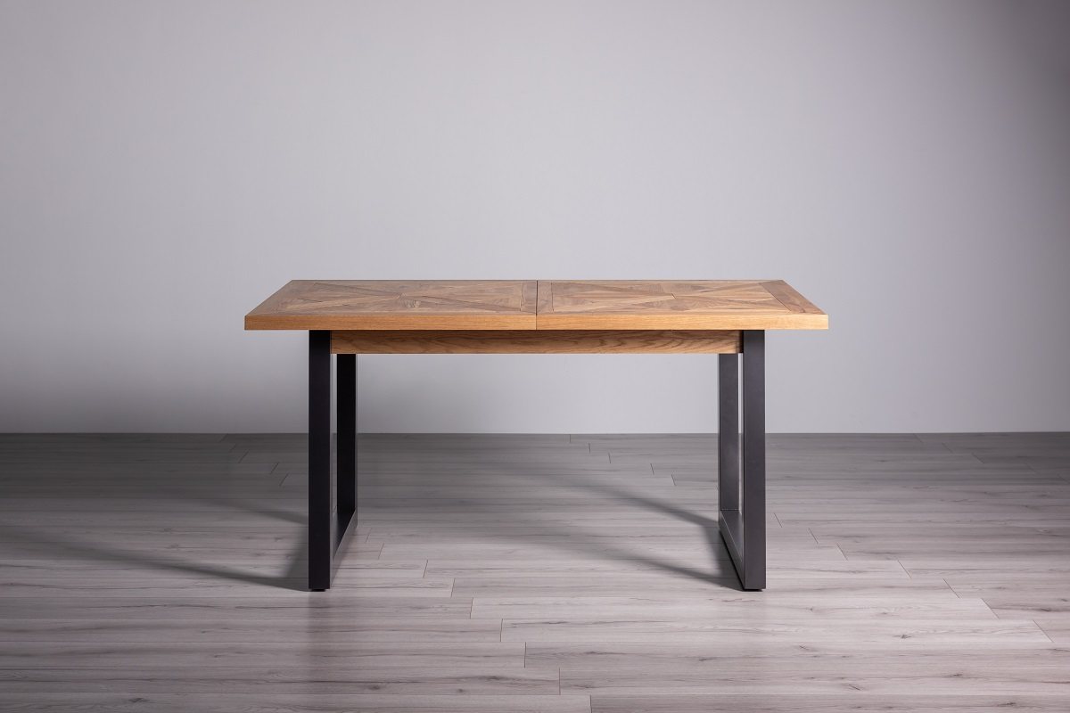 Lowry - Rustic Oak 4-6 Seater Extendable Dining Table & 4 Blue Velvet Cezanne Dining Chairs