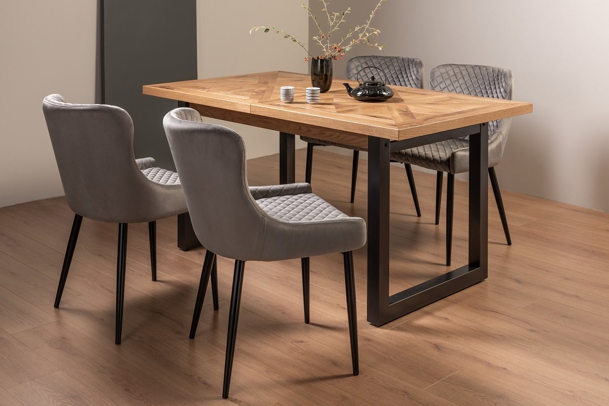 Lowry Rustic Oak 4-6 Dining Table & 4 Cezanne Chairs in Grey Velvet Fabric with Black Legs