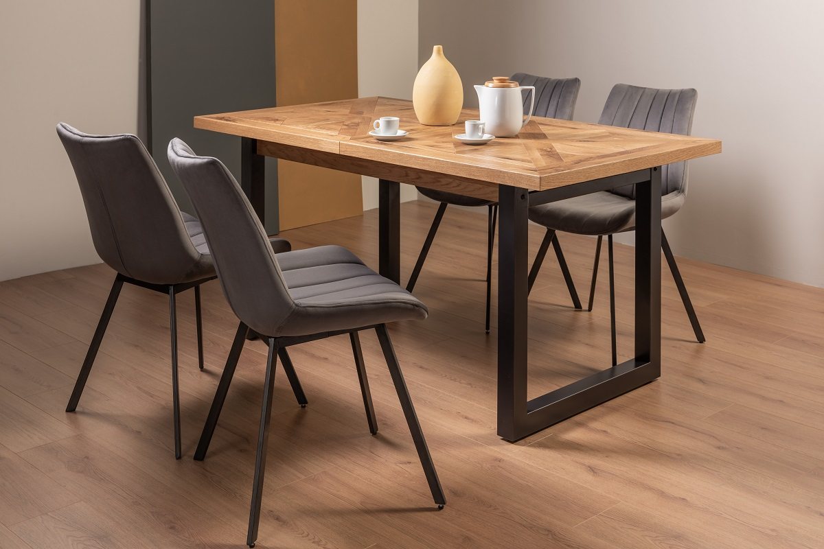 Lowry Rustic Oak 4-6 Dining Table & 4 Fontana Grey Velvet Fabric Chairs