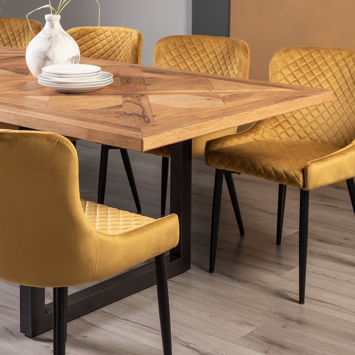 Lowry - Rustic Oak 6-8 Seater Extendable Dining Table & 6 Mustard Velvet Cezanne Dining Chairs
