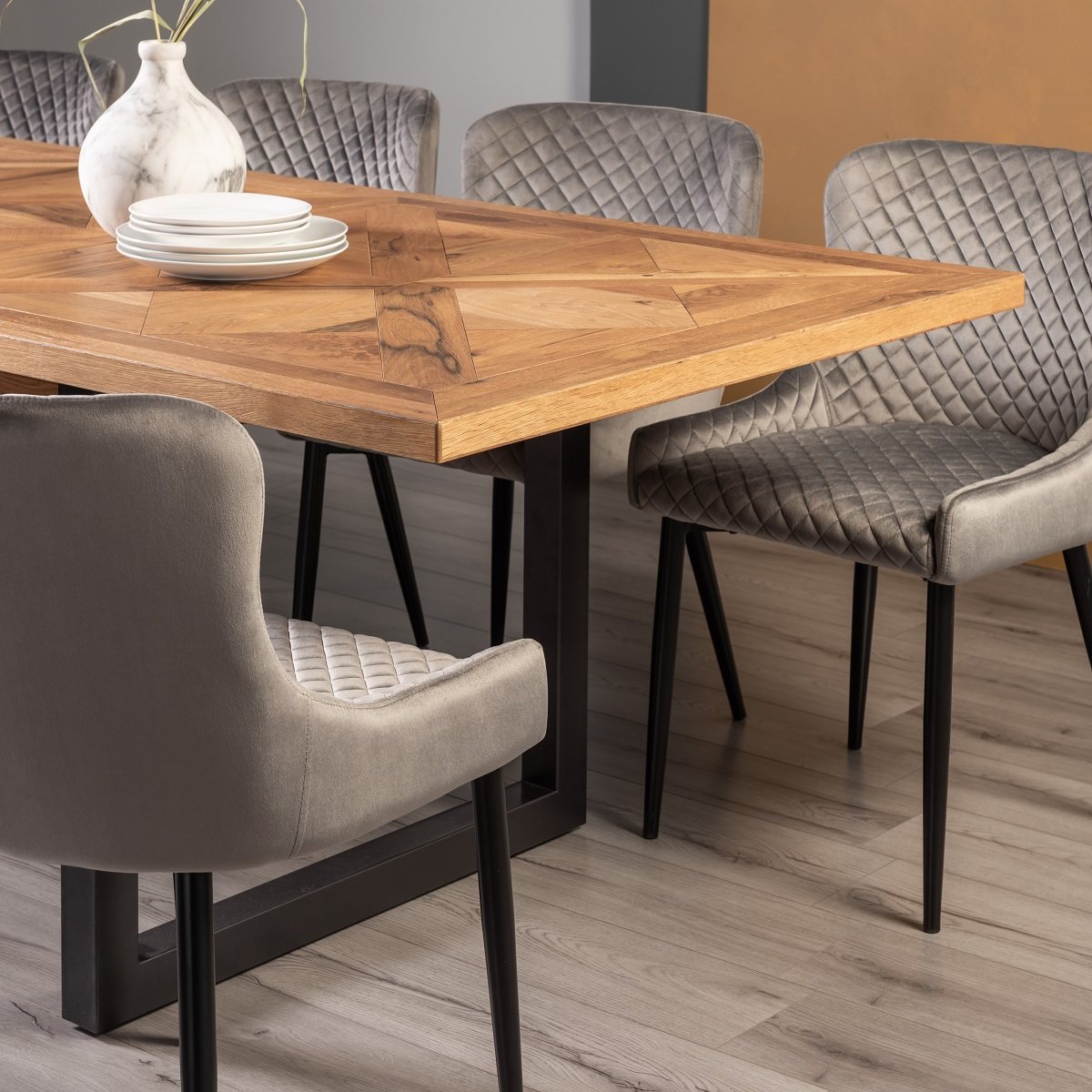 Lowry - Rustic Oak 6-8 Seater Extendable Dining Table & 6 Grey Velvet Cezanne Dining Chairs