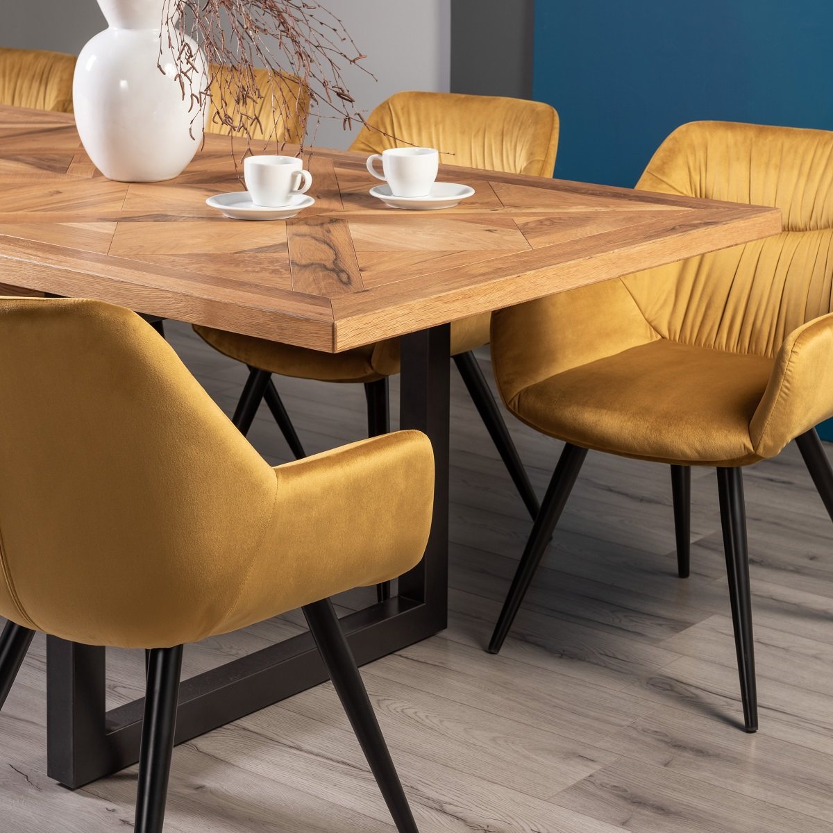 Lowry - Rustic Oak 6-8 Seater Extendable Dining Table & 6 Mustard Velvet Dali Dining Chairs