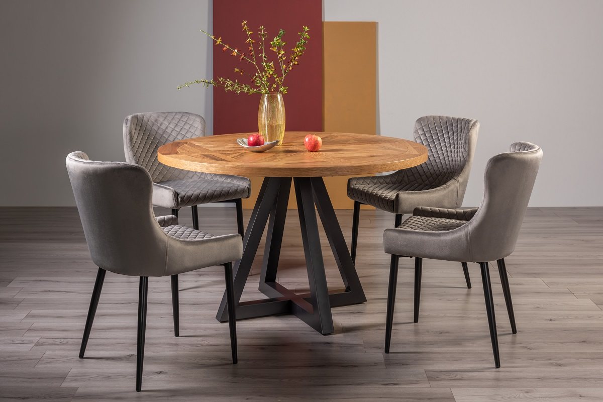 Lowry Rustic Oak 4 Seater Dining Table & 4 Cezanne Chairs in Grey Velvet Fabric with Black Legs