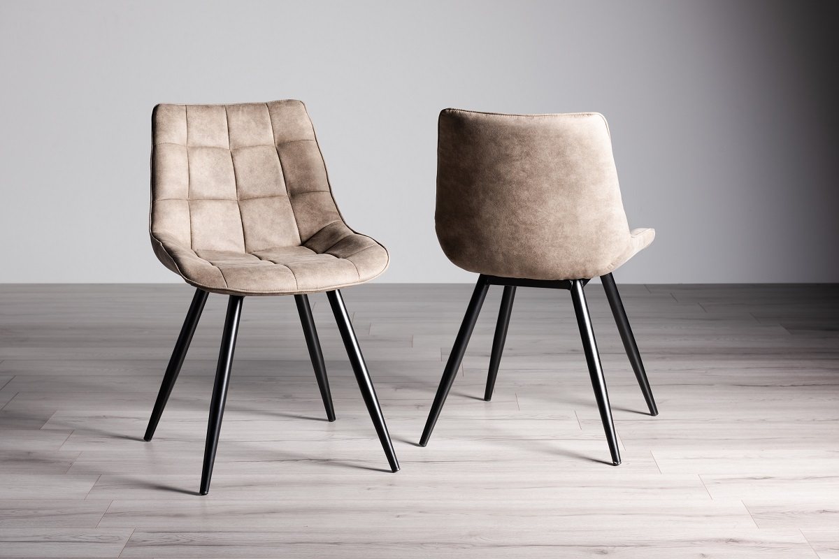 Turner - Weathered Oak 4-6 Seater Extendable Table & 4 Tan Faux Suede Seurat Dining Chairs