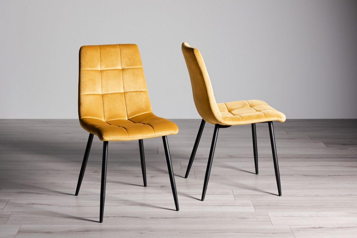 Johansen - Scandi Oak 6-8 Seater Extendable Table & 6 Mustard Velvet Mondrian Dining Chairs