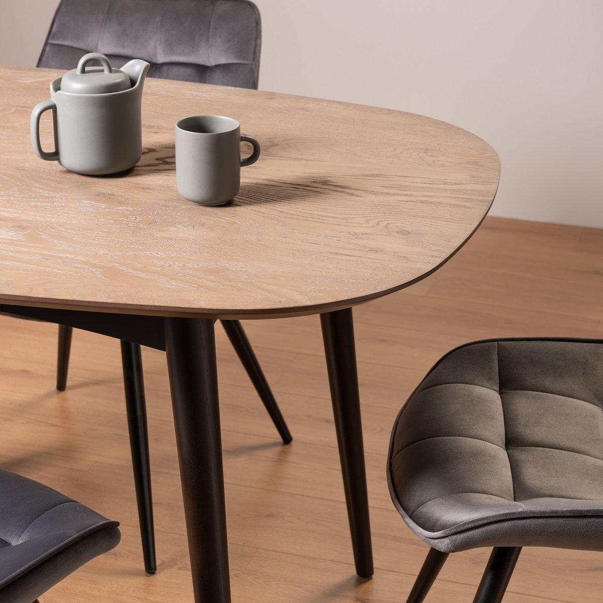 Tuxen - Weathered Oak 6 Seater Dining Table & 6 Grey Velvet Seurat Dining Chairs