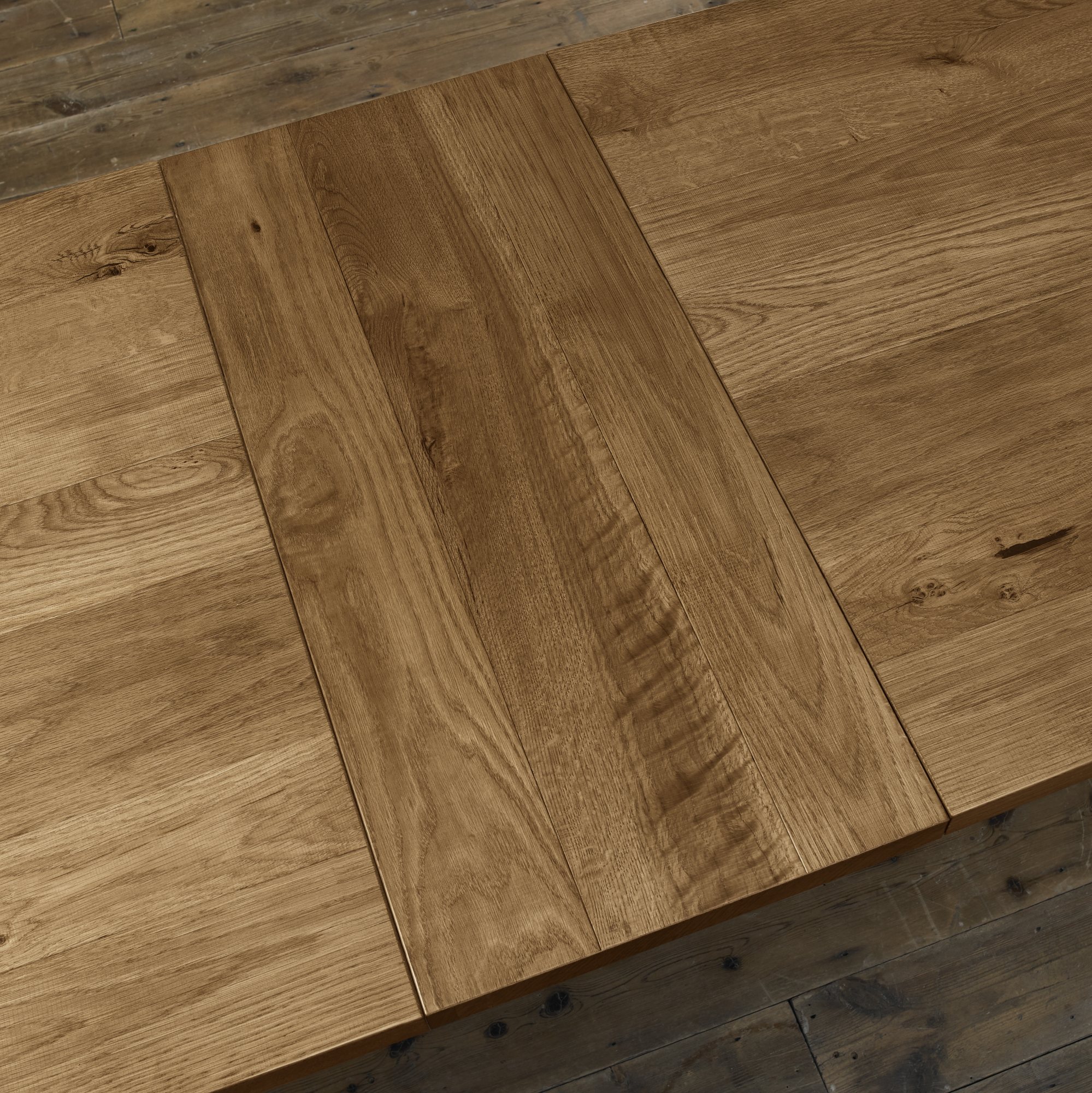 Rosen - Rustic Oak 4-6 Seater Extendable Dining Table