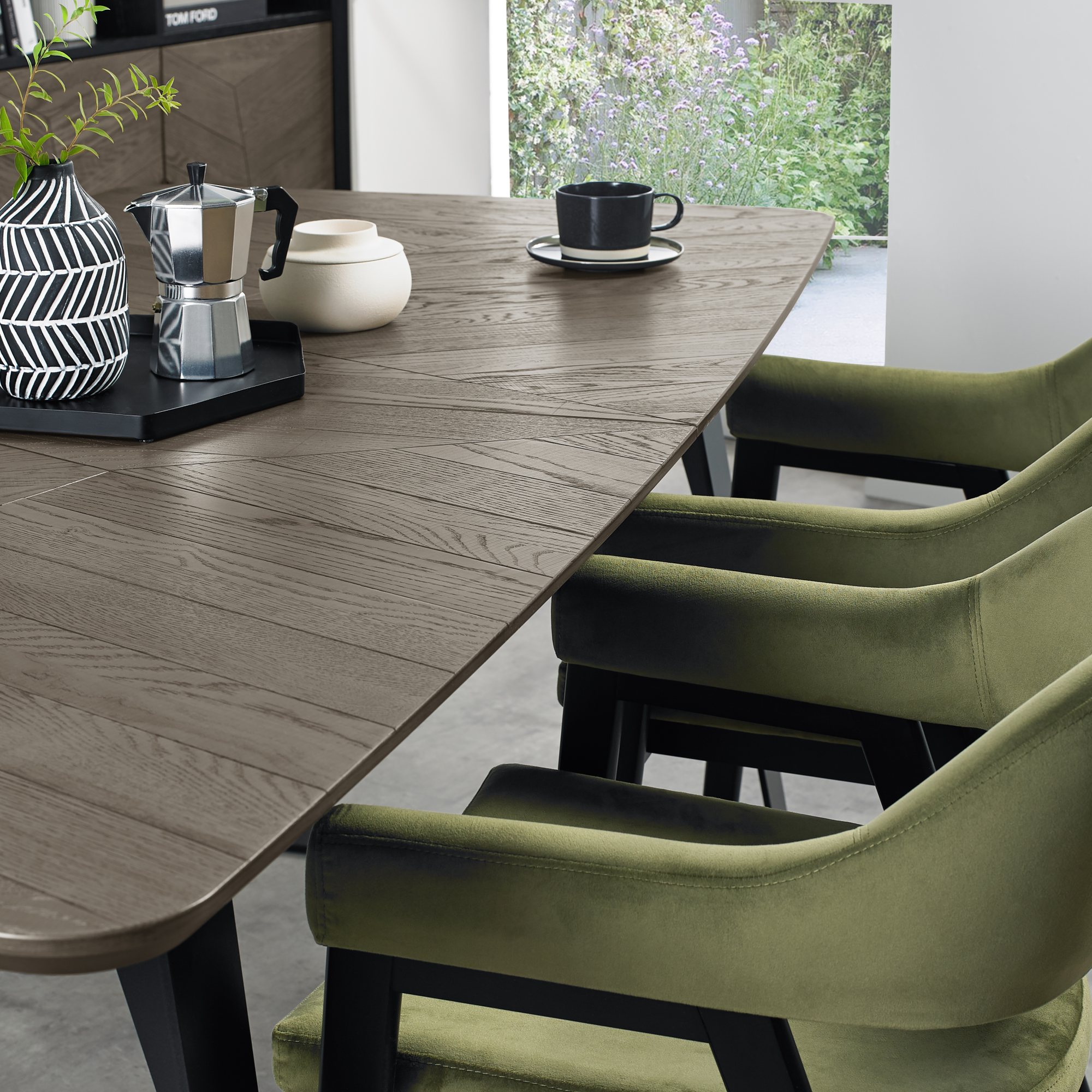 Castello Weathered Oak & Peppercorn 4-6 Seater Extension Dining Table