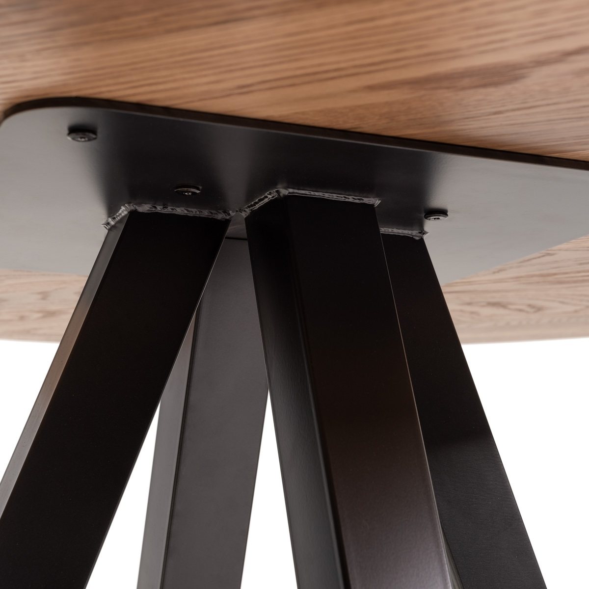 Lowry - Rustic Oak 4 Seater Circular Dining Table