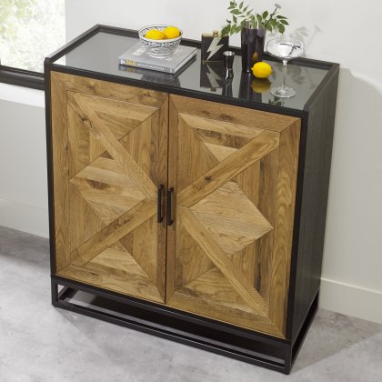 Lowry Rustic Oak Drinks Cabinet