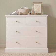 Palmer - White 4 Drawer Chest Palmer - White 4 Drawer Chest
