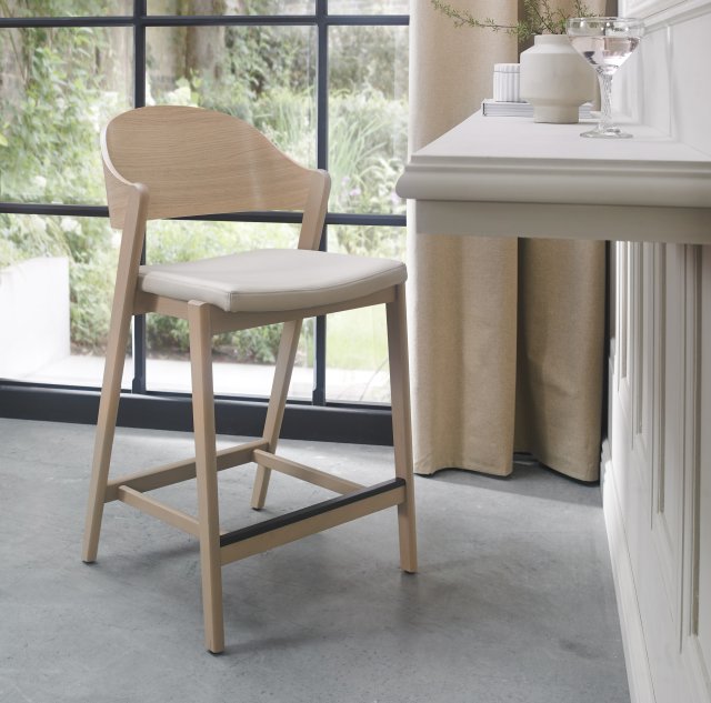 Astra - Scandi Oak Bar Stool in Ivory Bonded Leather