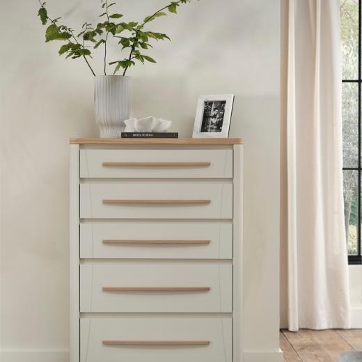 No fuss, no noise, just five spacious drawers of thoughtful storage. ⁠ ⁠ The Norman Scandi Oak &...