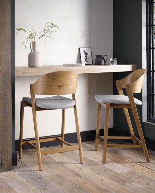 Astra Rustic Oak brings soft curves... 